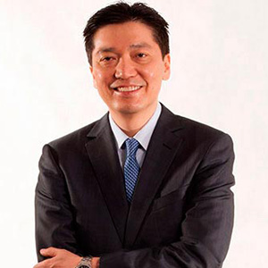 Dr. Mauricio Hirata